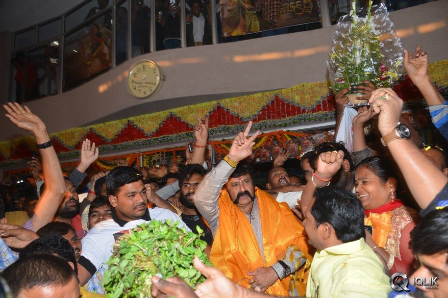 Celebs-at-Gautamiputra-Satakarni-Movie-Screening